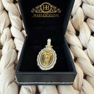 HarlemBling Gold and Silver Oval Pendant